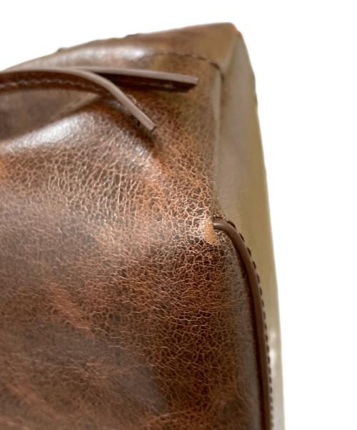 CHARLES & KEITH（チャールズアンドキース）CHARLES & KEITH (チャールズアンドキース) ノアン イーロンゲイティハンドル ショルダーバッグ ブラウンの古着・服飾アイテム