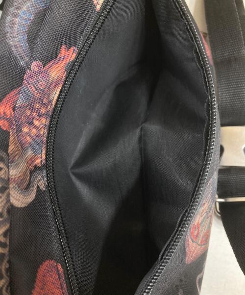 Vivienne Westwood（ヴィヴィアンウエストウッド）Vivienne Westwood (ヴィヴィアンウエストウッド) EASTPAK (イーストパック) メッセンジャーバッグ ブラック×レッドの古着・服飾アイテム