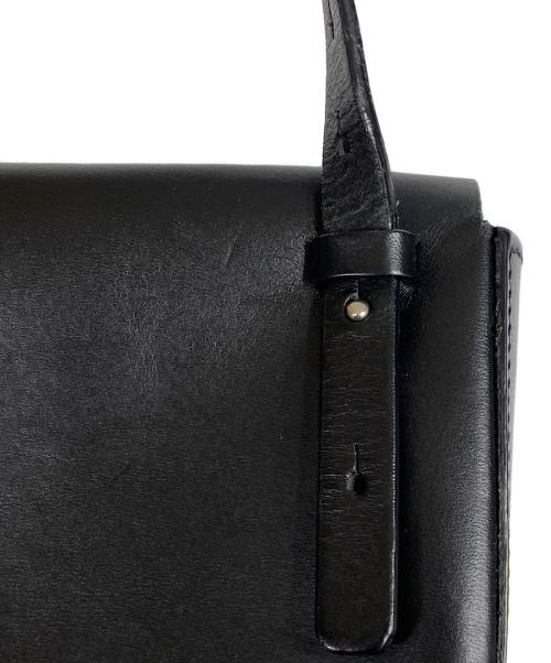 IL BISONTE（イル ビゾンテ）IL BISONTE (イル ビゾンテ) レザーショルダーバッグ ブラックの古着・服飾アイテム