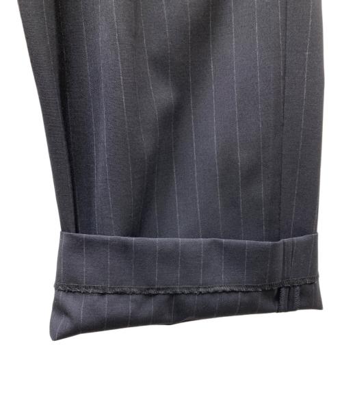 m's braque（エムズブラック）M'S BRAQUE (エムズブラック) チョークストライプスラックス ネイビー サイズ:36の古着・服飾アイテム