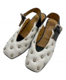 TOGA PULLA（トーガ プルラ）の古着「Puff studs pumps スタッズサンダル」｜ホワイト×ブラック