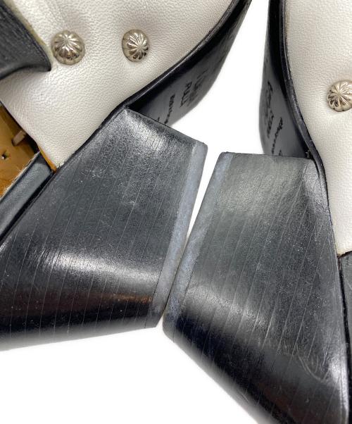 TOGA PULLA（トーガ プルラ）TOGA PULLA (トーガ プルラ) Puff studs pumps スタッズサンダル ホワイト×ブラック サイズ:37の古着・服飾アイテム