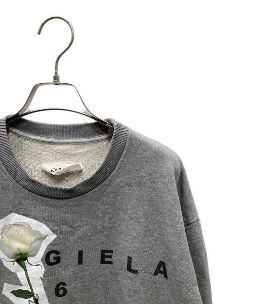 MM6 Maison Margiela（エムエムシックスメゾンマルジェラ）MM6 Maison Margiela (エムエムシックスメゾンマルジェラ) ローズプリントスウェット グレー サイズ:1の古着・服飾アイテム