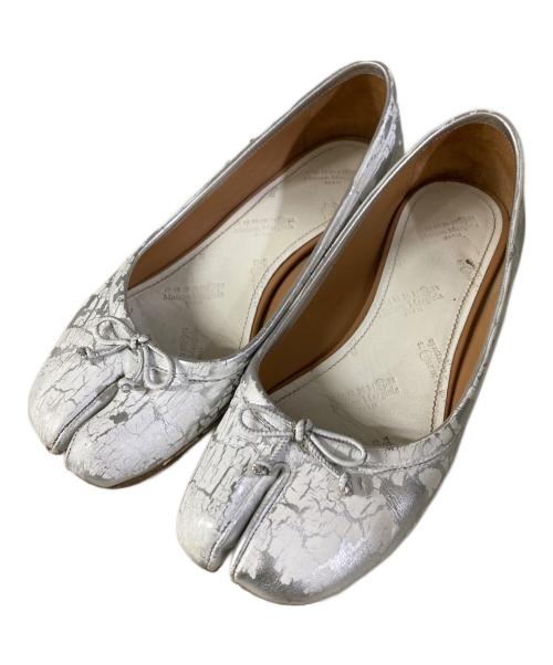 Maison Margiela（メゾンマルジェラ）Maison Margiela (メゾンマルジェラ) Tabiバレエシューズ ホワイト×シルバー サイズ:36の古着・服飾アイテム