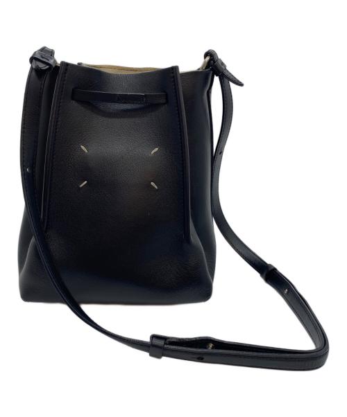 Maison Margiela 11（メゾンマルジェラ 11）Maison Margiela 11 (メゾンマルジェラ 11) バケット型ショルダーバッグ バケットバッグ Small Bucket Bag ブラックの古着・服飾アイテム