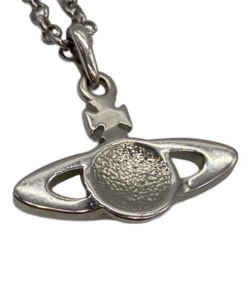 Vivienne Westwood（ヴィヴィアンウエストウッド）Vivienne Westwood (ヴィヴィアンウエストウッド) ミニバスリリーフォーブネックレス シルバーの古着・服飾アイテム