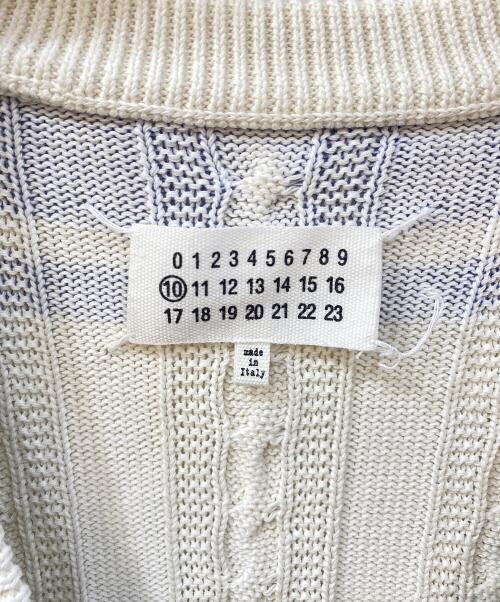 Maison Margiela（メゾンマルジェラ）Maison Margiela (メゾンマルジェラ) Vネックコットンニットカーディガン アイボリー×ネイビー サイズ:Sの古着・服飾アイテム