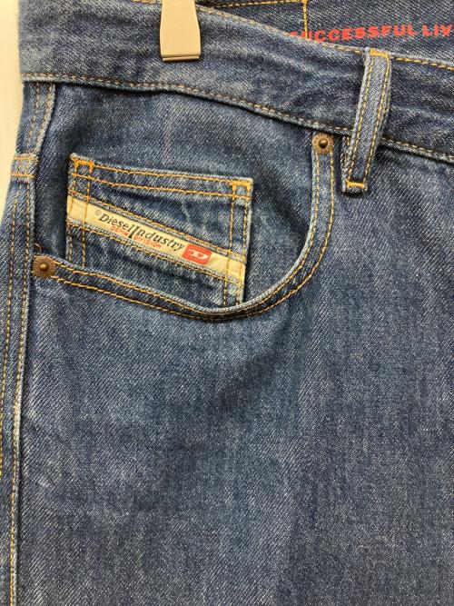 DIESEL（ディーゼル）DIESEL (ディーゼル) デニムパンツ ブルー サイズ:34の古着・服飾アイテム