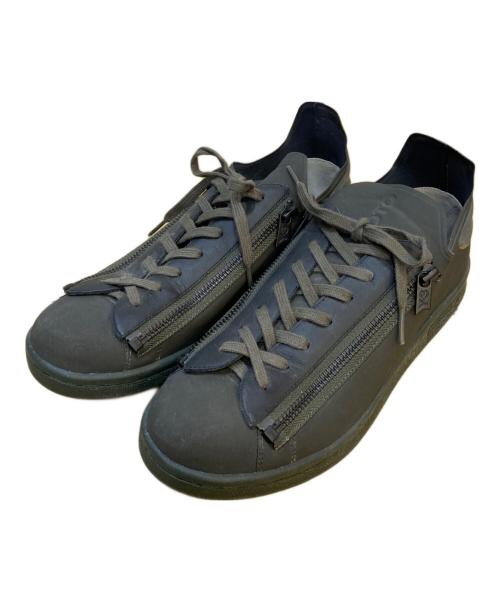 Y-3（ワイスリー）Y-3 (ワイスリー) スタンジップ ローカットスニーカー グレー×カーキ サイズ:26cmの古着・服飾アイテム