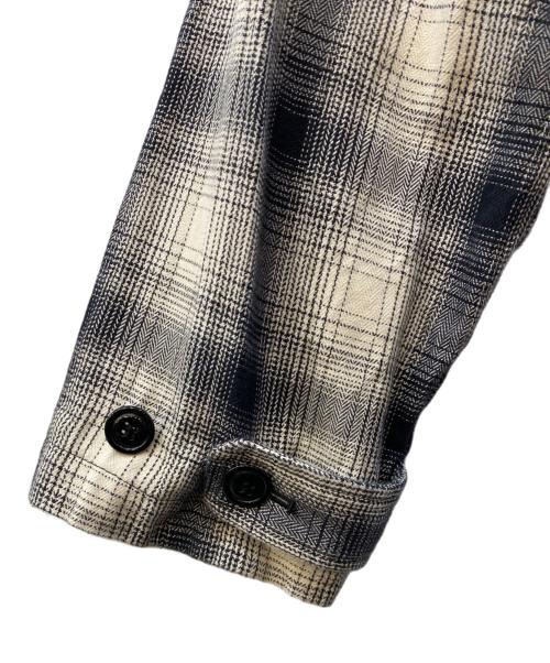 AiE（エーアイイー）AiE (エーアイイー) ショートケープ チェックシャツパーカー アイボリー×ブラック サイズ:Mの古着・服飾アイテム