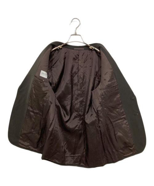 ARMANI COLLEZIONI（アルマーニ コレツィオーニ）ARMANI COLLEZIONI (アルマーニ コレツィオーニ) セットアップスーツ ブラウン サイズ:46の古着・服飾アイテム