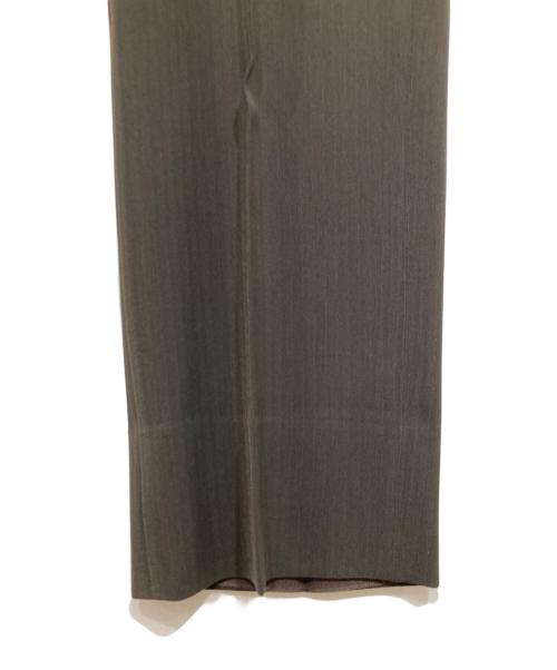 ARMANI COLLEZIONI（アルマーニ コレツィオーニ）ARMANI COLLEZIONI (アルマーニ コレツィオーニ) セットアップスーツ ブラウン サイズ:46の古着・服飾アイテム