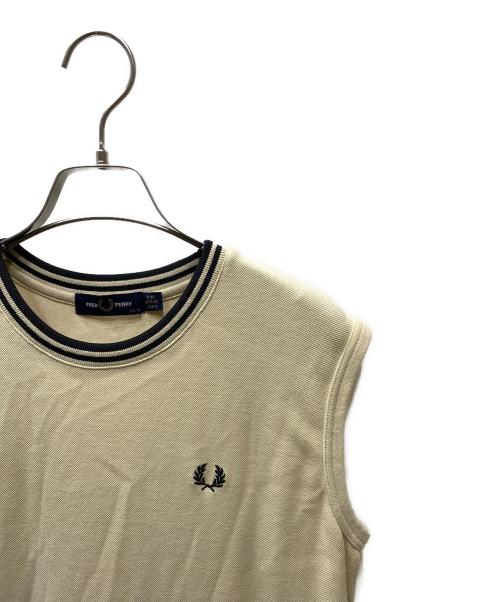 FRED PERRY（フレッドペリー）FRED PERRY (フレッドペリー) ノースリーブワンピース アイボリー サイズ:38の古着・服飾アイテム