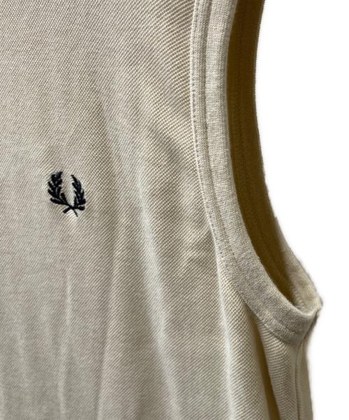 FRED PERRY（フレッドペリー）FRED PERRY (フレッドペリー) ノースリーブワンピース アイボリー サイズ:38の古着・服飾アイテム