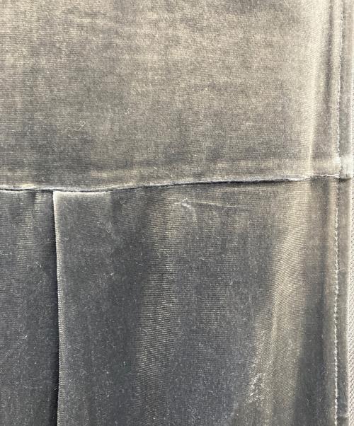 YAECA（ヤエカ）YAECA (ヤエカ) Fastener slit velours jumpsuit / ファスナースリットジャンプスーツ グレー サイズ:38の古着・服飾アイテム