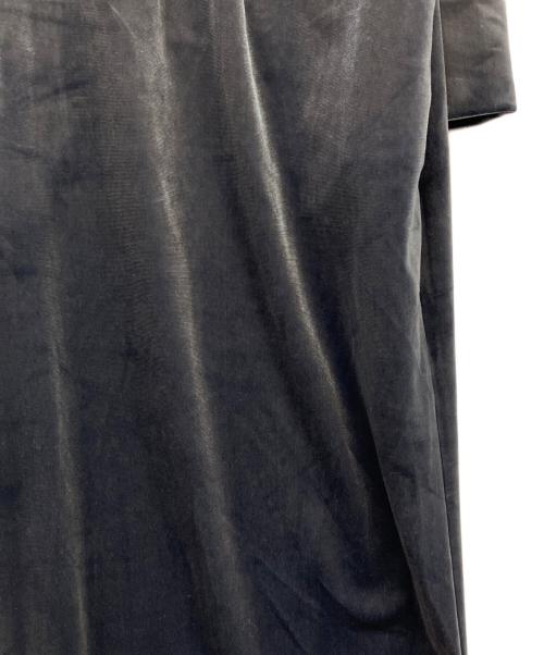 YAECA（ヤエカ）YAECA (ヤエカ) Fastener slit velours jumpsuit / ファスナースリットジャンプスーツ グレー サイズ:38の古着・服飾アイテム
