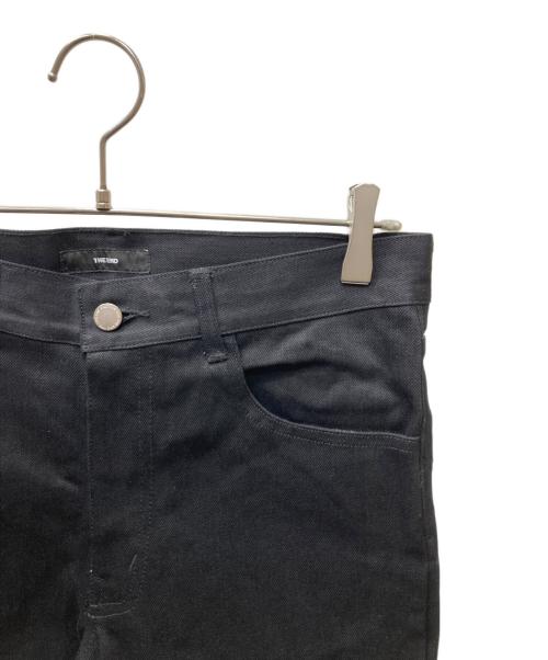 The End（ジ・エンド）THE END (ジ・エンド) SNEAKER CUT JEAN  BLACK/デニムパンツ ブラック サイズ:30 未使用品の古着・服飾アイテム