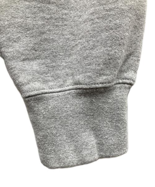 SUPREME（シュプリーム）SUPREME (シュプリーム) 26SS Plaid Arc Crewneck アーチロゴアップリケスウェット グレー サイズ:SIZE Sの古着・服飾アイテム