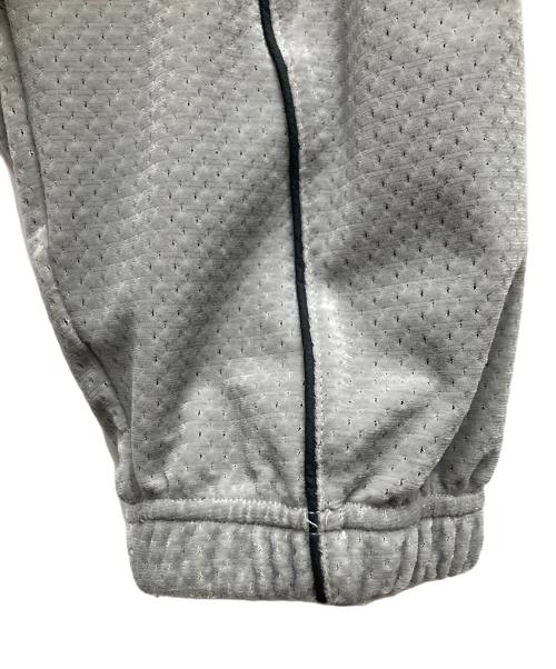SUPREME（シュプリーム）Supreme (シュプリーム) 26ss Velour Mesh Track Jacket ベロアジップジャケット グレー サイズ:SIZE Mの古着・服飾アイテム