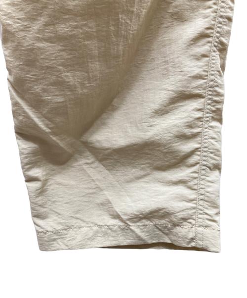 迷迭香（マンネンロウ）迷迭香 (マンネンロウ) MW NYLON HARVEST TROUSERS/ナイロンパンツ ベージュ サイズ:4の古着・服飾アイテム