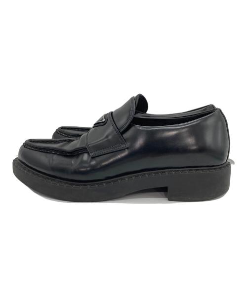 PRADA（プラダ）PRADA (プラダ) ブラッシュドレザー ローファー ブラック サイズ:SIZE 5 1/2の古着・服飾アイテム