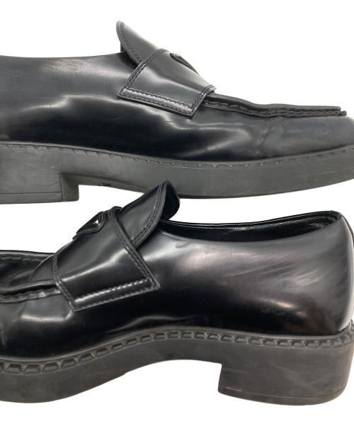 PRADA（プラダ）PRADA (プラダ) ブラッシュドレザー ローファー ブラック サイズ:SIZE 5 1/2の古着・服飾アイテム