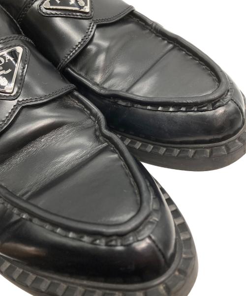PRADA（プラダ）PRADA (プラダ) ブラッシュドレザー ローファー ブラック サイズ:SIZE 5 1/2の古着・服飾アイテム