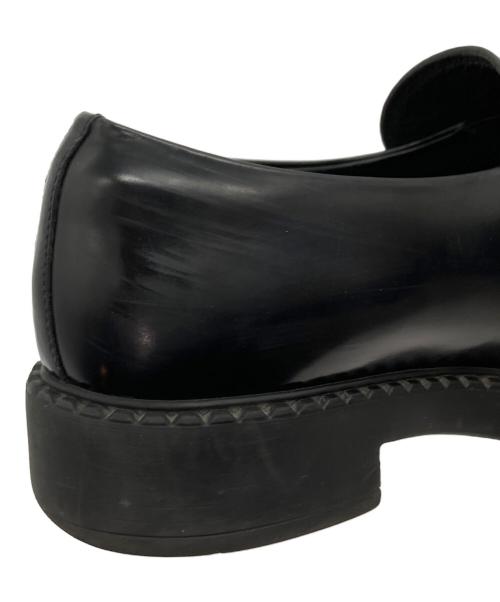PRADA（プラダ）PRADA (プラダ) ブラッシュドレザー ローファー ブラック サイズ:SIZE 5 1/2の古着・服飾アイテム