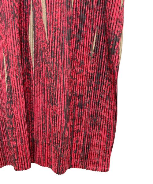 HOMME PLISSE ISSEY MIYAKE（オム プリッセ イッセイ ミヤケ）HOMME PLISSE ISSEY MIYAKE (オム プリッセ イッセイ ミヤケ) Red Grass Field Tunic レッド サイズ:SIZEの古着・服飾アイテム
