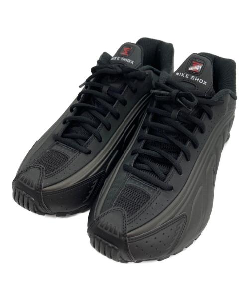 NIKE（ナイキ）NIKE (ナイキ) SHOX R4 BLACK/BLACK-BLACK-BRIGHT CRIMSON ショックス ブラック サイズ:27.5の古着・服飾アイテム