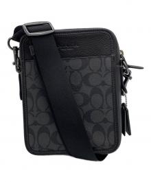 COACH（コーチ）の古着「サリバン クロスボディ シグネチャー キャンバス ショルダーバッグ」｜ブラック