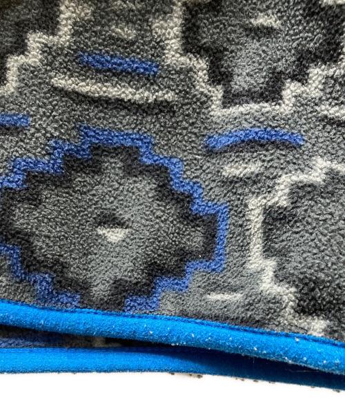 Patagonia（パタゴニア）Patagonia (パタゴニア) シンチラスナップT フリースプルオーバー グレー×ブルー サイズ:XLの古着・服飾アイテム