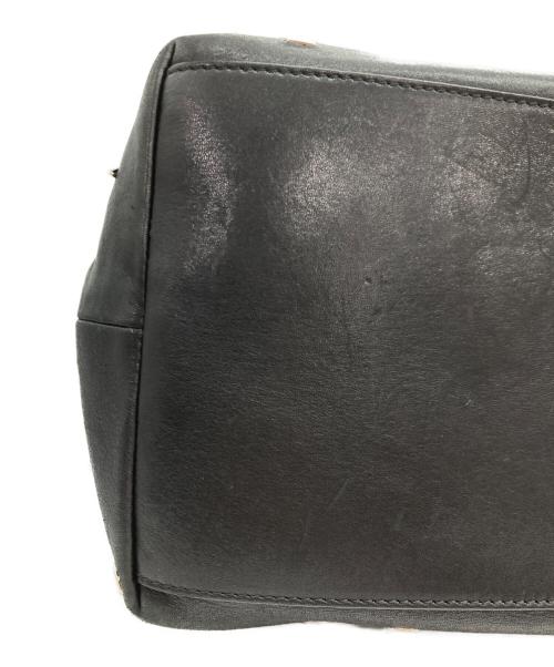 JIMMY CHOO（ジミーチュウ）JIMMY CHOO (ジミーチュウ) SASHA  スタッズレザートートバッグ ブラックの古着・服飾アイテム