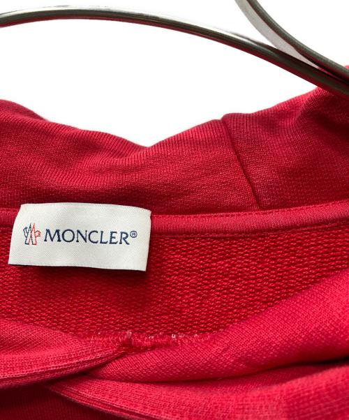 MONCLER（モンクレール）MONCLER (モンクレール) FELPA CON CAPPUCCIO 袖ワッペンパーカー レッド サイズ:XLの古着・服飾アイテム