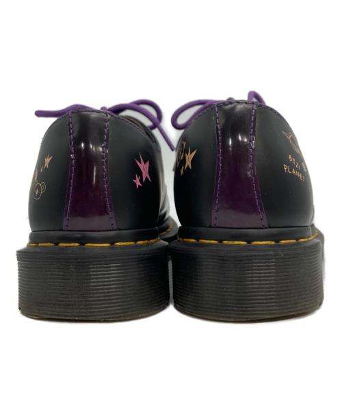 Dr.Martens（ドクターマーチン）Dr.Martens (ドクターマーチン) BT21 (ビーティーイシビル) 3ホールレザーシューズ ブラック×パープル サイズ:UK5の古着・服飾アイテム