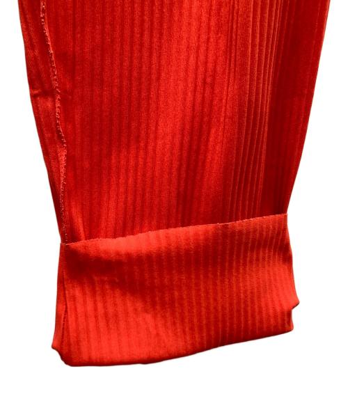 ISSEY MIYAKE me（イッセイ ミヤケ ミー）ISSEY MIYAKE me (イッセイ ミヤケ ミー) プリーツ イージーパンツ レッド サイズ:Lの古着・服飾アイテム