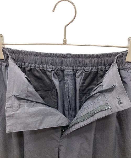 stein（シュタイン）stein (シュタイン) WINDPROOF NYLON WIDE EASY SHORT TROUSERS - BLACK イージーナイロンショーツ グレー サイズ:Mの古着・服飾アイテム
