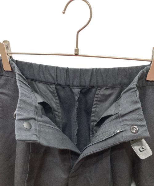 NICE（ナイス）Nice (ナイス) Double Pleat Belted Trousers プリーツトラウザー ブラック サイズ:Mの古着・服飾アイテム