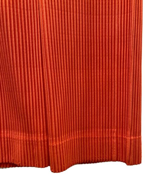 HOMME PLISSE ISSEY MIYAKE（オム プリッセ イッセイ ミヤケ）HOMME PLISSE ISSEY MIYAKE (オム プリッセ イッセイ ミヤケ) COLORFUL PLEATS BOTTOMS カラフルプリーツボトムス オレンジ(MANAROLA BOAT ORANGE) サイズ:1 未使用品の古着・服飾アイテム