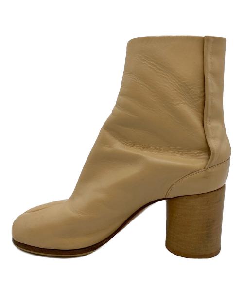 Maison Margiela（メゾンマルジェラ）Maison Margiela (メゾンマルジェラ) 足袋ヒールブーツ ベージュ サイズ:36 1/2の古着・服飾アイテム