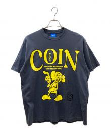 Coin Parking Delivery（コインパーキングデリバリー）の古着「白井さん プリントTシャツ」｜ネイビー×イエロー