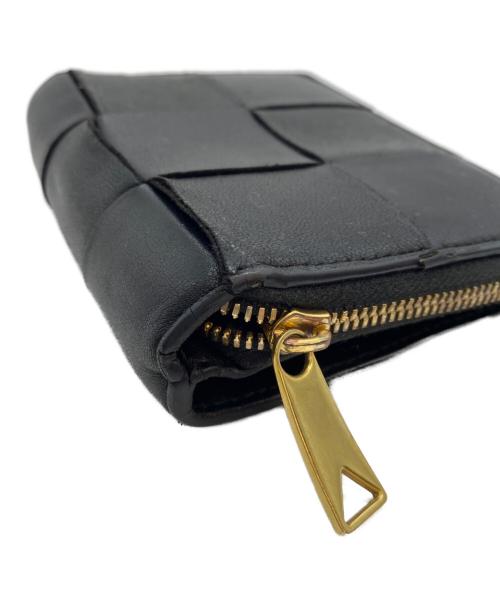 BOTTEGA VENETA（ボッテガベネタ）BOTTEGA VENETA (ボッテガベネタ) スモール カセット ウォレット ブラックの古着・服飾アイテム