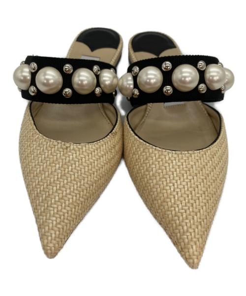 JIMMY CHOO（ジミーチュウ）JIMMY CHOO (ジミーチュウ) フラットサンダル ベージュ サイズ:34の古着・服飾アイテム