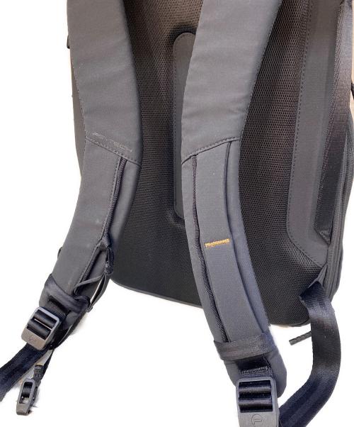 PGYTECH（ピージーワイテック）PGYTECH (ピージーワイテック) One Go Lite カメラリュック ブラックの古着・服飾アイテム