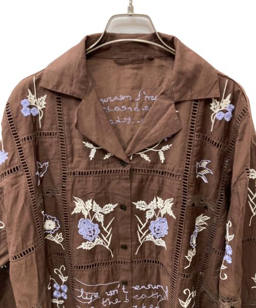 TODAYFUL（トゥデイフル）TODAYFUL (トゥデイフル) Embroidery Patchwork Shirts エンブロイダリーパッチワークシャツ ブラウン サイズ:Fの古着・服飾アイテム