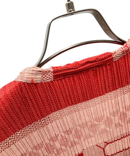 PLEATS PLEASE（プリーツプリーズ）PLEATS PLEASE (プリーツプリーズ) 総柄プリーツシャツ レッド×ベージュ サイズ:SIZE 3の古着・服飾アイテム