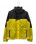 PRADA（プラダ）の古着「22SS RE-NYLON ロゴプレート 2WAY マウンテンパーカー」｜ブラック×イエロー