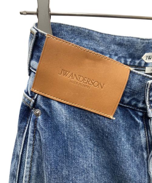 J.W.ANDERSON（ジェイダブリューアンダーソン）J.W.ANDERSON (ジェイダブリューアンダーソン) ツイステッドジーンズ デニムパンツ ブルー サイズ:SIZE 26の古着・服飾アイテム