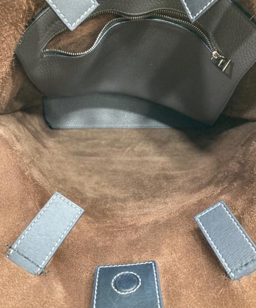 LOEWE（ロエベ）LOEWE (ロエベ) バーティカル ベルト レザー トートバッグ グレー×ブラックの古着・服飾アイテム