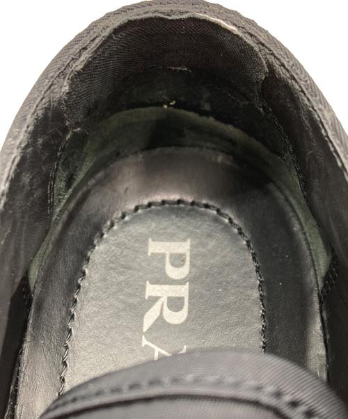 PRADA（プラダ）PRADA (プラダ) ダブルホイール トライアングルロゴ スニーカー ブラック×ホワイト サイズ:37の古着・服飾アイテム